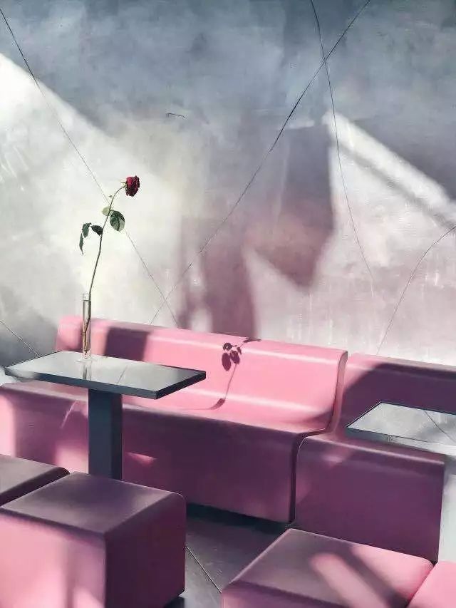 高跟鞋走秀时装周,2020秋冬高跟鞋时装周