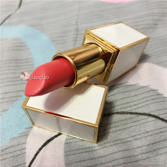 那些曾经“一管难求”的网红色口红们，真的那么名副其实吗