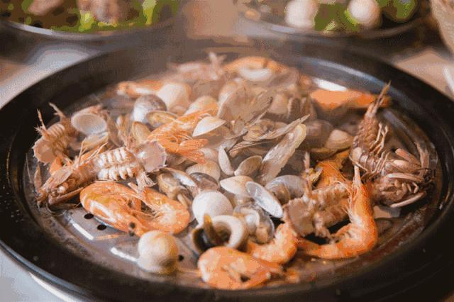 吃海鲜手扎了一下,如果一不小心被海鲜扎了会怎么样