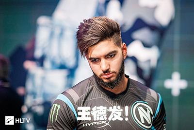 李哥日报ImbaTVPUBG超级联赛今晚开打刀圈老鼠屎继续发挥余热