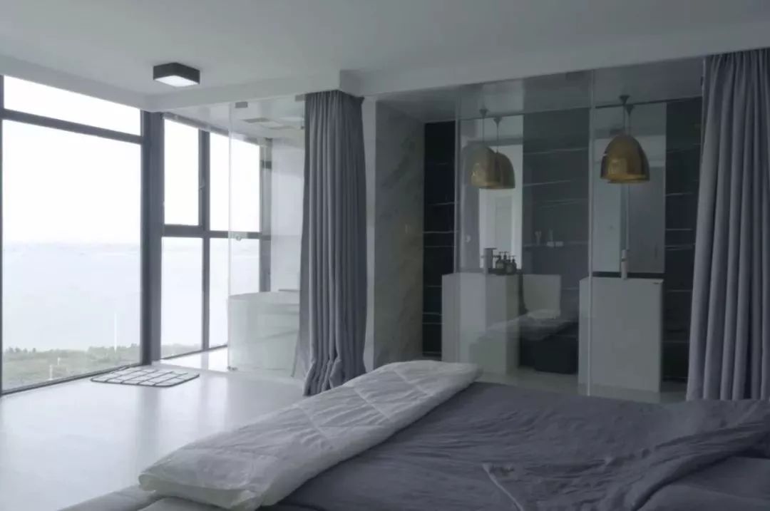 卧室装修窗户怎么装,客厅与卧室之间的窗户怎么装修