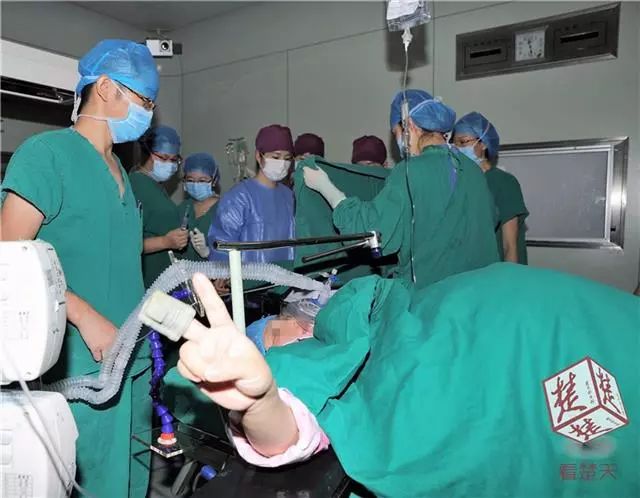 产检发现胎儿在肚脐以下,产检胎儿腹部有包块