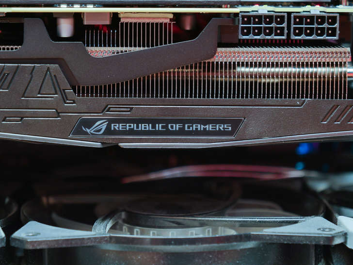 鍗庣rogstrixrtx3070,鍗庣rogstrixrtx4090