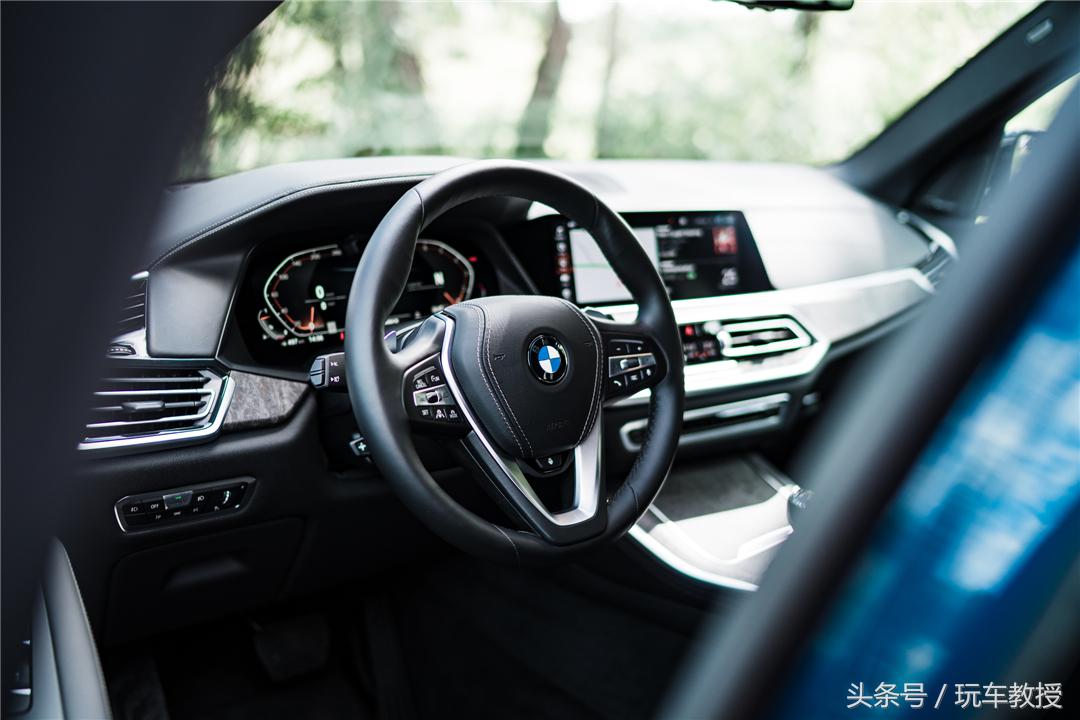 宝马x5和奔驰gle内饰对比,吐槽新款宝马