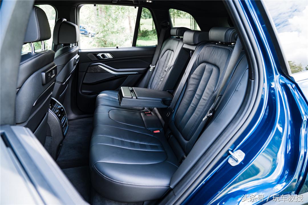 宝马x5和奔驰gle内饰对比,吐槽新款宝马
