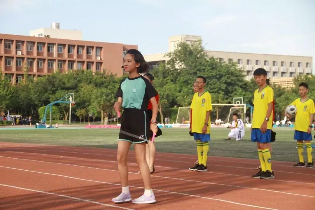 巧绘世界缩影，畅舞运动激情，科中第十届体育文化节盛大开幕