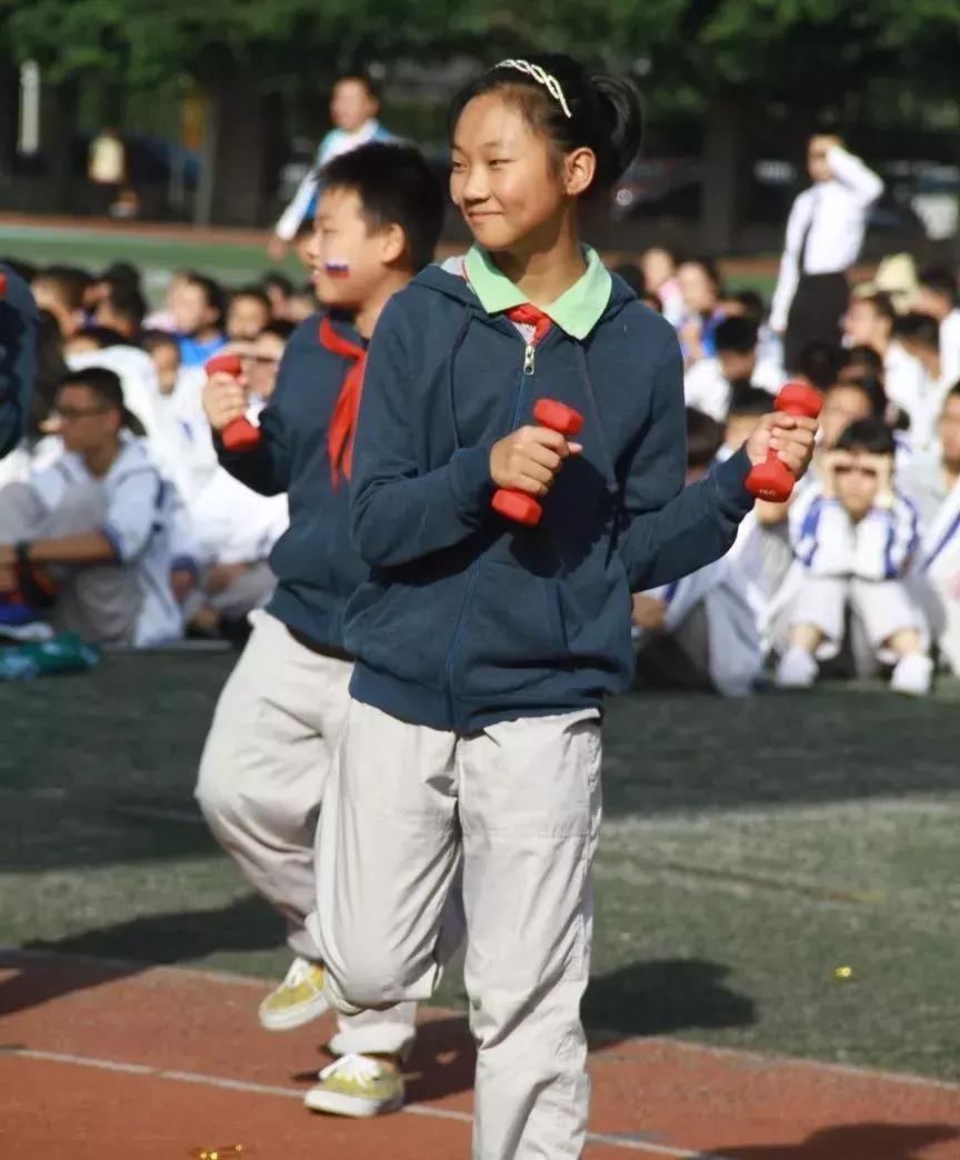 巧绘世界缩影，畅舞运动激情，科中第十届体育文化节盛大开幕