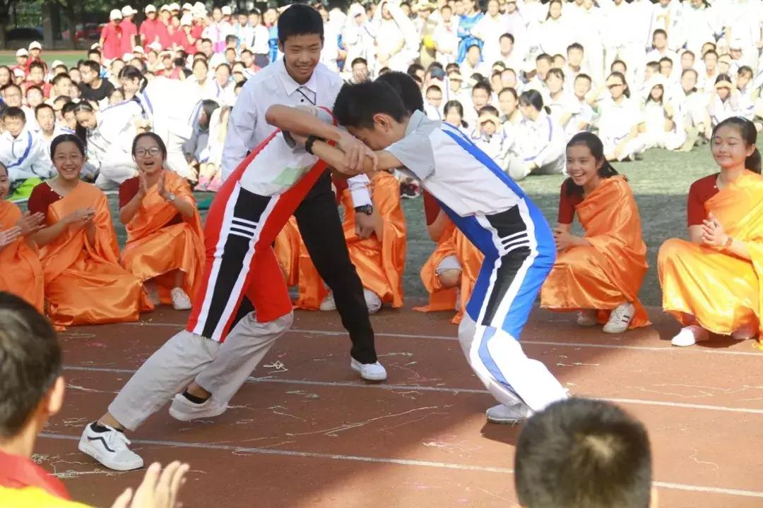 巧绘世界缩影，畅舞运动激情，科中第十届体育文化节盛大开幕