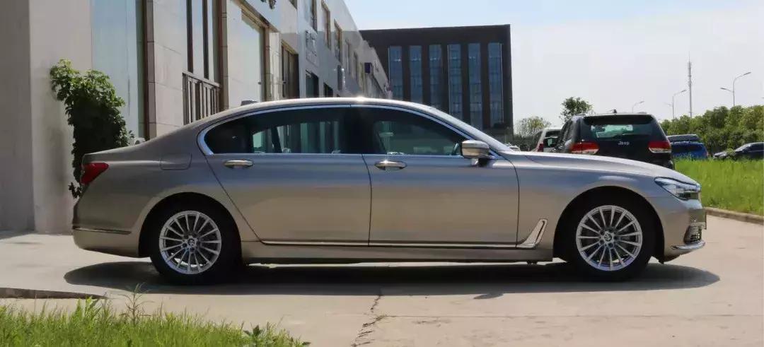 2018款中东版宝马740,新款宝马740有牌面吗