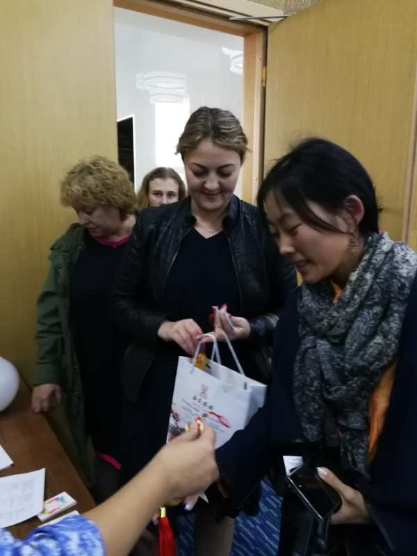 我市赴俄罗斯促销鲜美烟台名扬海外