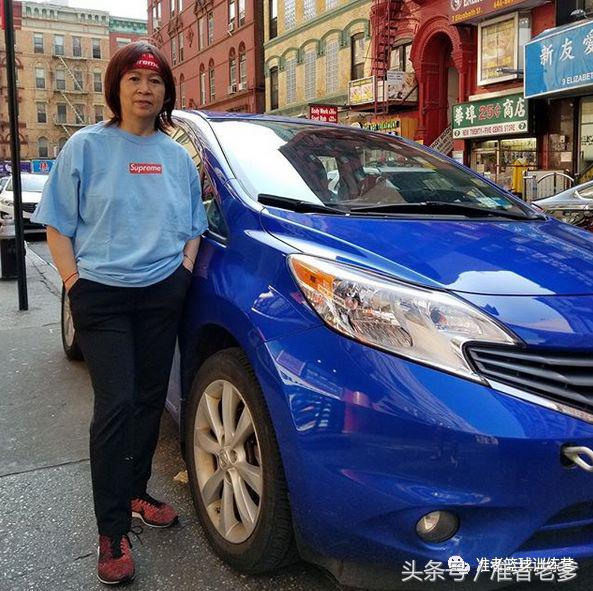 广东大妈玩潮入百万！她把美国人钱赚个遍，是纽约炒货届的扛把子