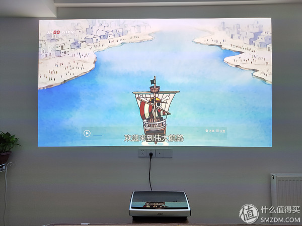 坚果激光电视u1120寸,坚果超短焦4k投影仪价格