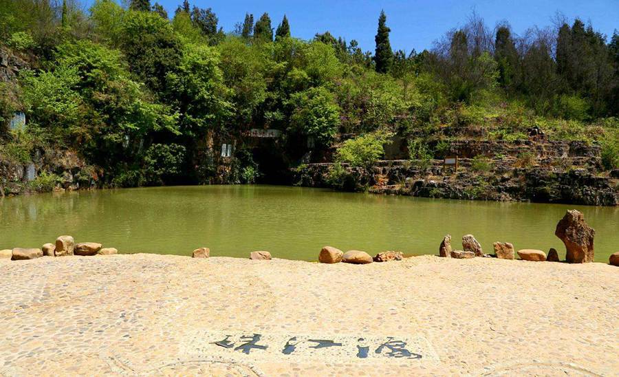 国庆云南周边旅游景点推荐,国庆去云南旅游景点有哪些要求