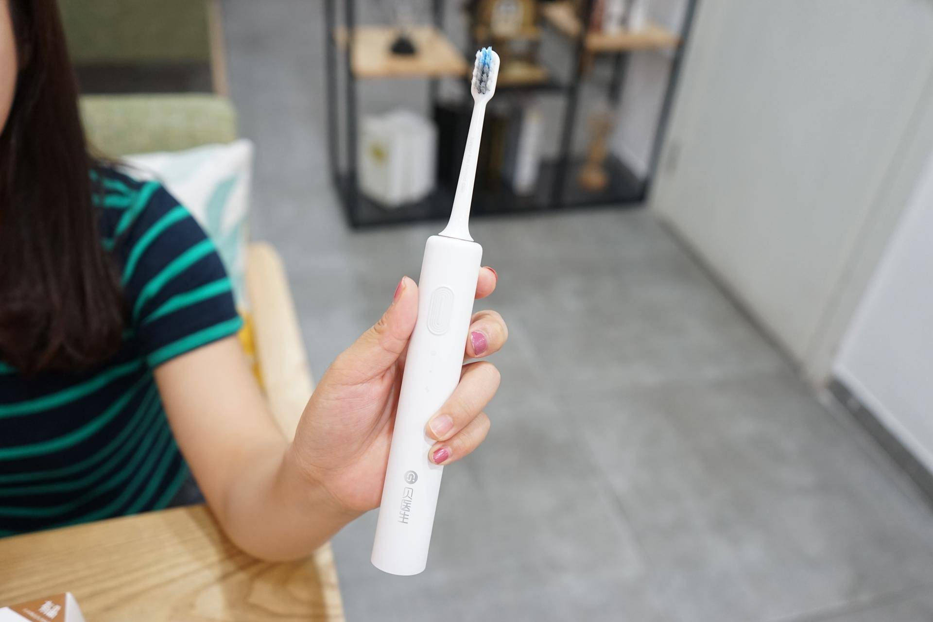 贝医生声波电动牙刷震动无力,米家声波牙刷贝医生