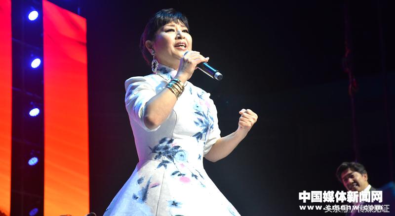 军歌飞扬深圳湾名家致敬垦荒牛