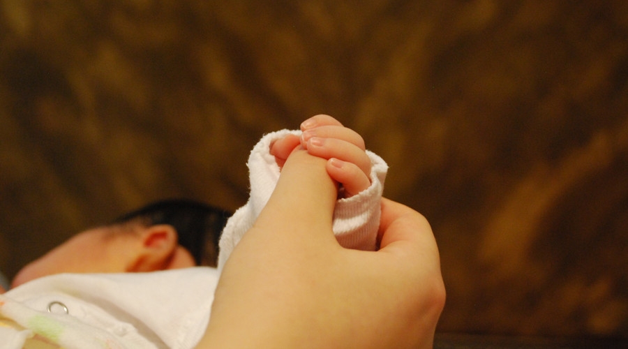 预产期过了还要不要产检,预产期过了要不要去催生