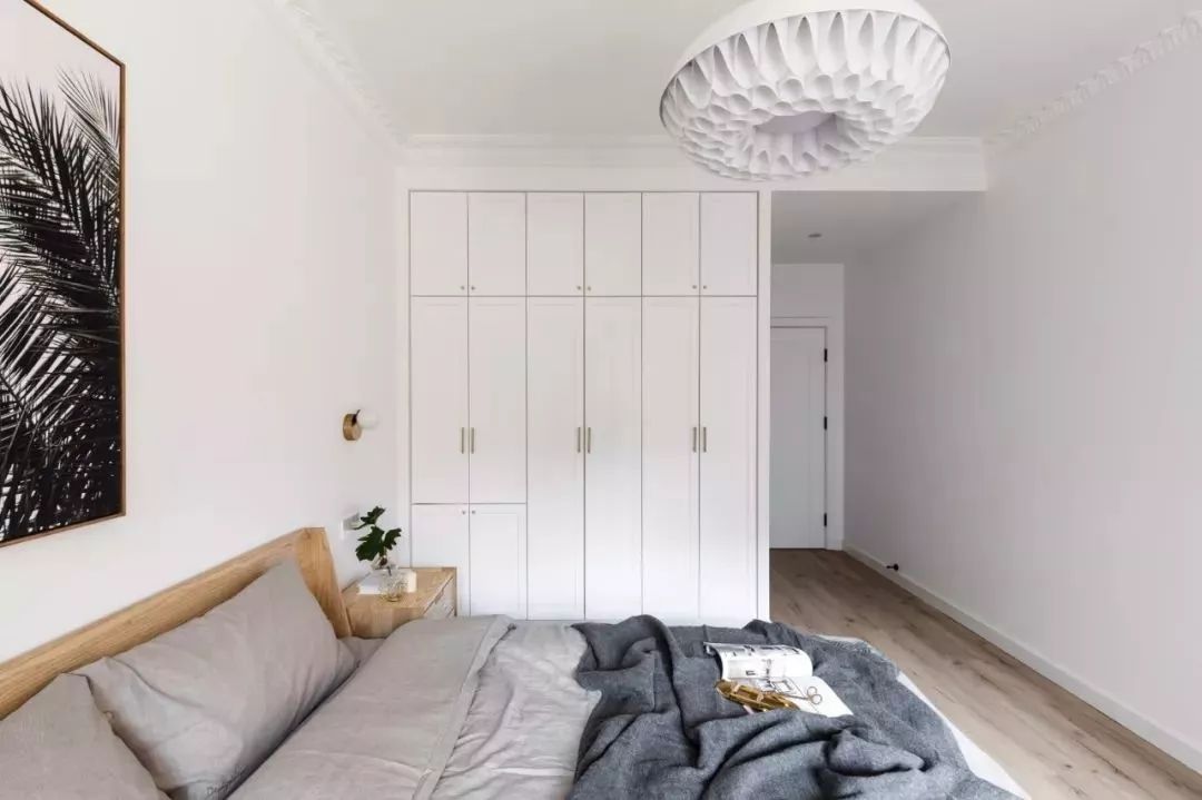 床头不能靠窗户的说法你信吗,床头不能朝西朝南又是窗户怎么办