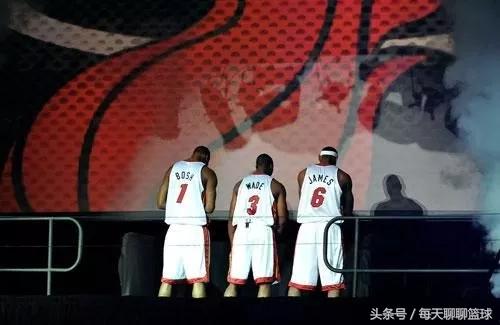 勒布朗詹姆斯生涯总薪水,勒布朗詹姆斯高中生涯