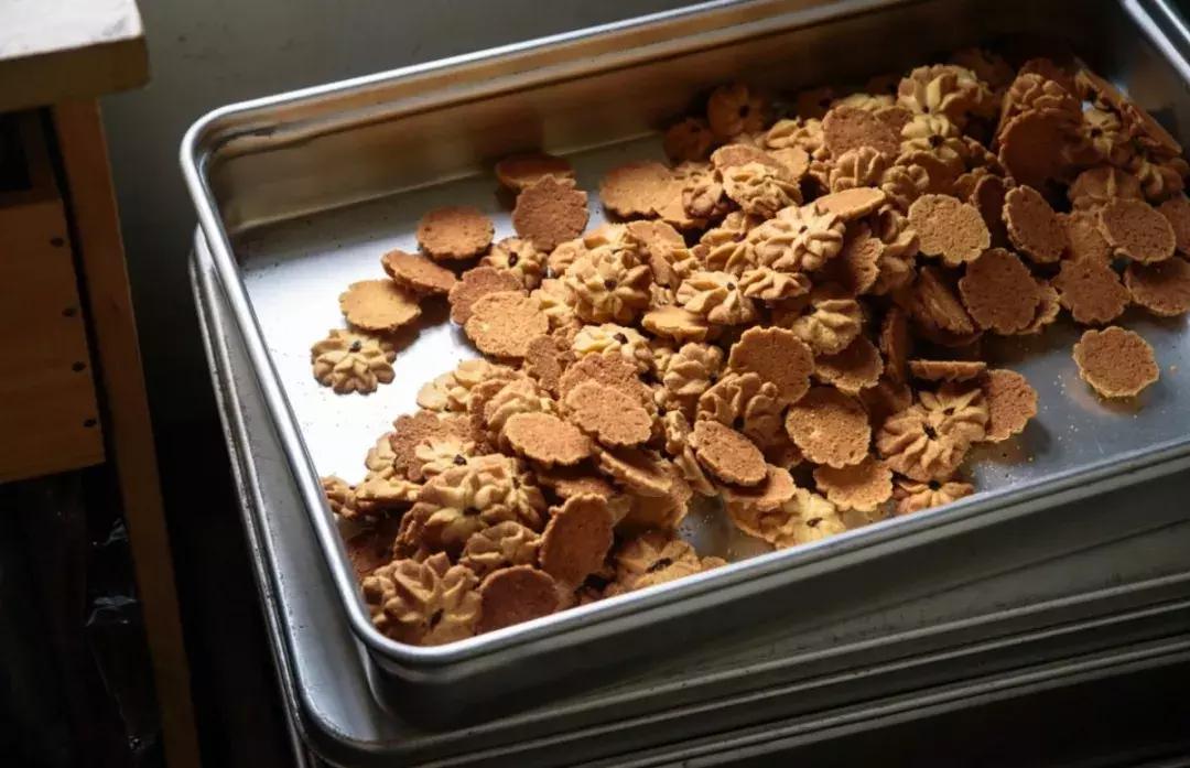 石窑面包店内实拍视频,天然酵母的石窑面包店