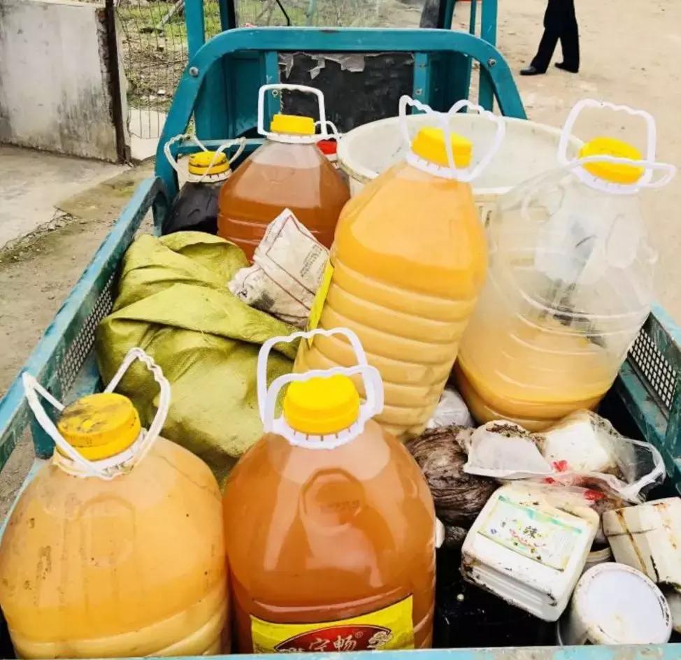 路边摊小吃究竟有多脏你真的了解,街边小吃摊脏不脏