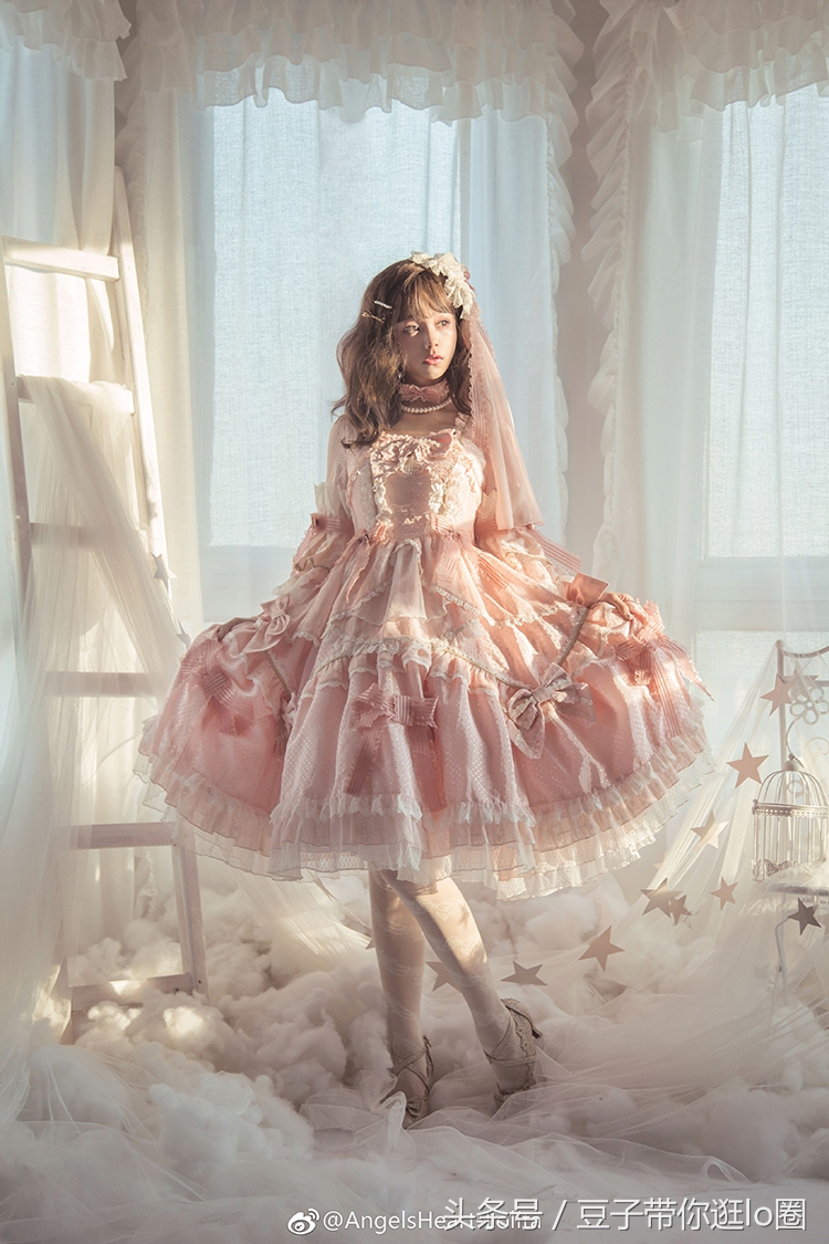 洛丽塔100以内裙子正版店铺,非常简易的洛丽塔小裙子