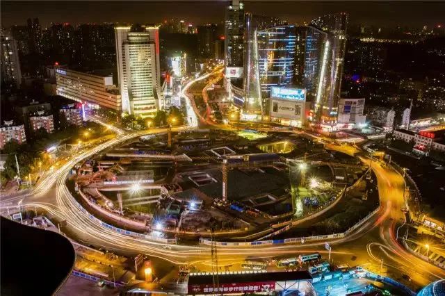 以华中师大为坐标原点，丈量大武汉