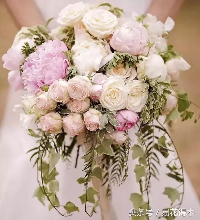 复古手捧花的最佳搭配,手捧花最佳搭配图片