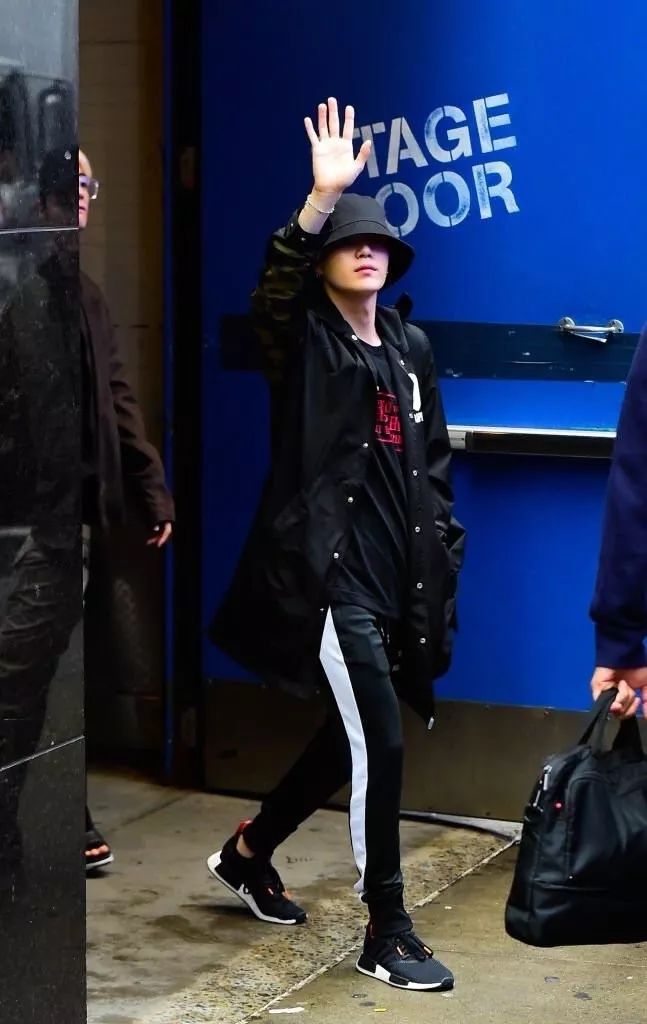 jennie闊╁浗绌挎惌,jennie绌挎惌鎺ㄨ崘