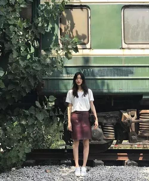 拍照pose技巧和方法,女生拍照剪刀手pose