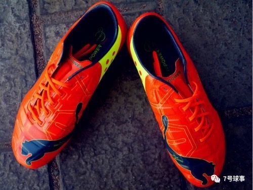 足球战靴盘点,足球球鞋演变史
