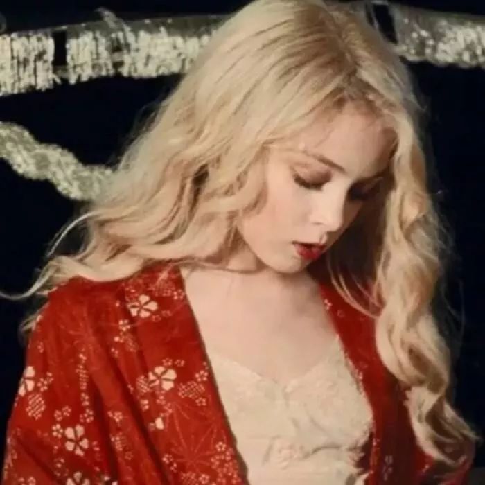 浣犲湪澶栭潰閭ｄ箞鏈夐挶浣犵埗姣嶇煡閬撳悧,浣犲湪鏈嬪弸鍦堢偒瀵岀殑鏍峰瓙