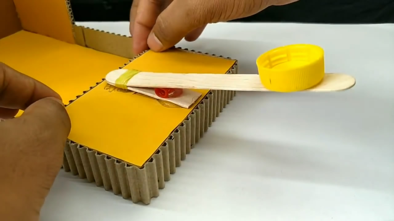 纸板玩具制作教程简易,纸板做的玩具又简单又好玩