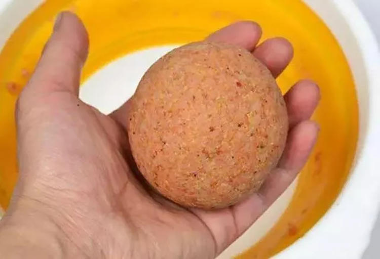 开出饵料丝多但却拉不出饵,搓饵上饵怎么不挡口