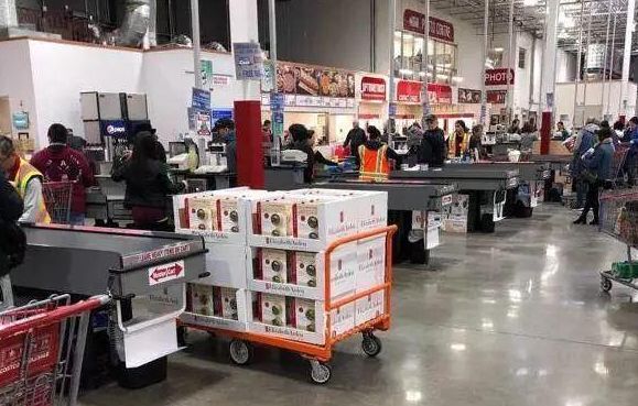 风衣霸，奶粉霸？Costco和沃尔玛被多伦多代购全搅和乱了！