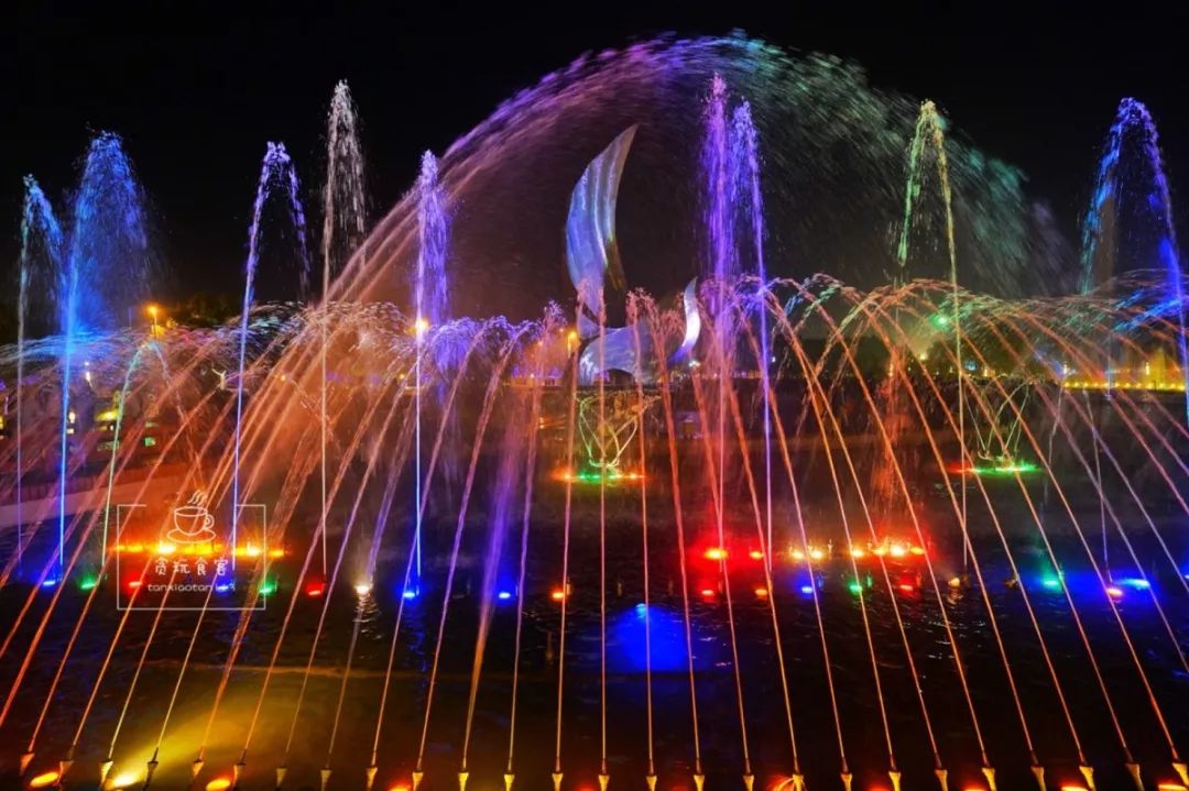 秦皇岛夜景海滩表演,秦皇岛北戴河风景区游玩攻略