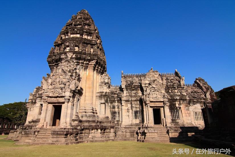 不去普罗旺斯和柬埔寨,千元飞到泰国看最美向日葵田和高棉遗址