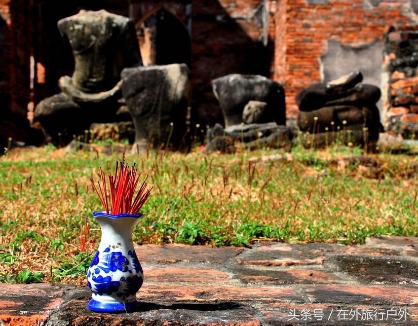 不去普罗旺斯和柬埔寨,千元飞到泰国看最美向日葵田和高棉遗址