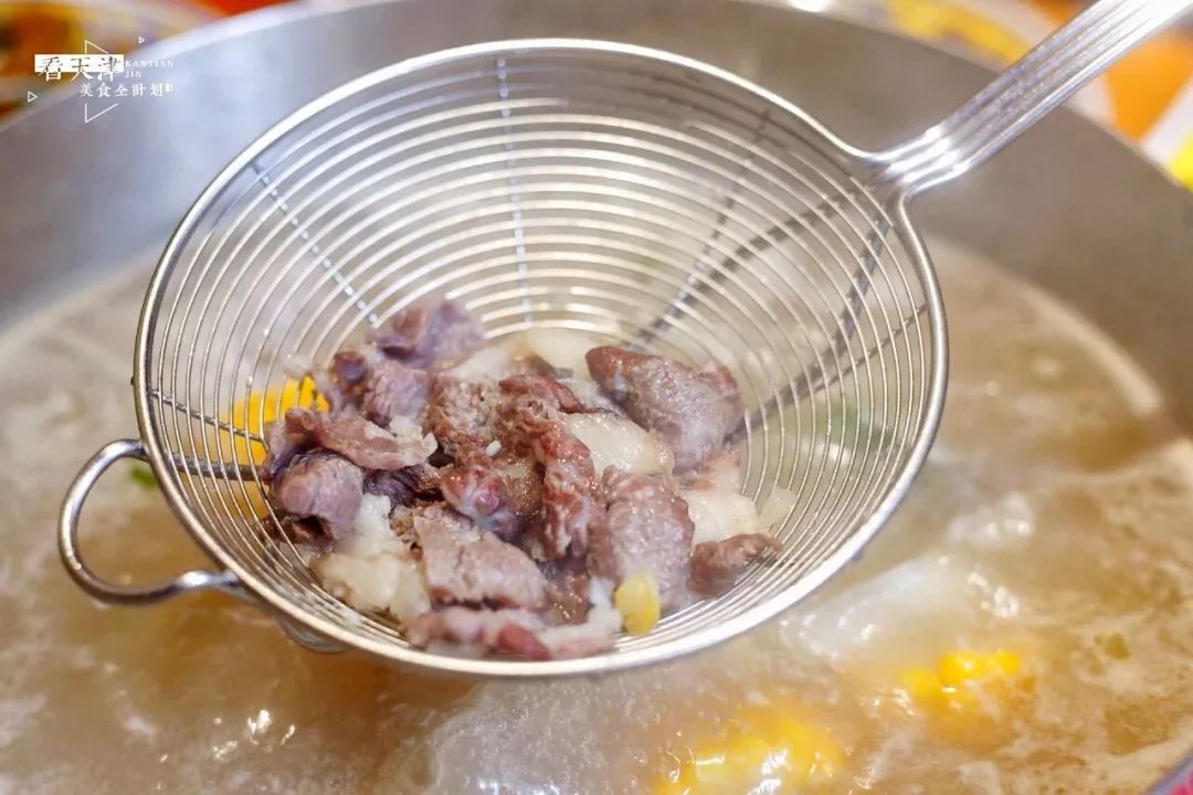 神话！天津河东万达因为这家店开业，竟然取消楼层观光小火车！