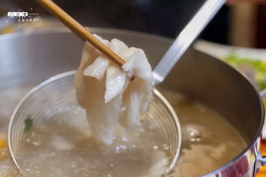 神话！天津河东万达因为这家店开业，竟然取消楼层观光小火车！