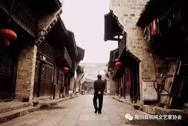 甯剑辉/桃城斋铺