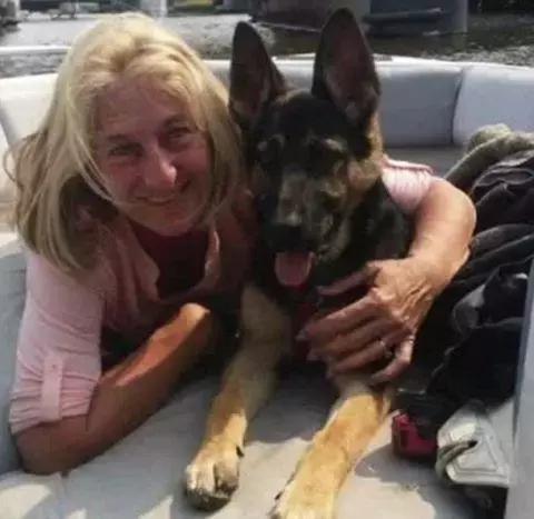 又一例！他严重感染四肢被截，竟只因被狗狗舔了一下……