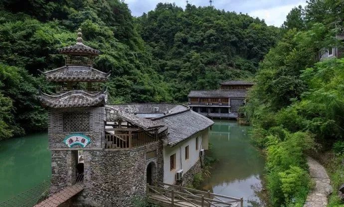 缙云山黛湖仙境,缙云峰景