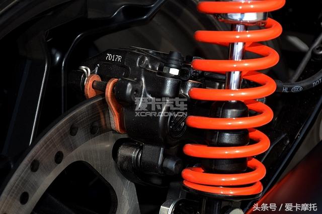 这不是你认识的哈雷试STREETROD750