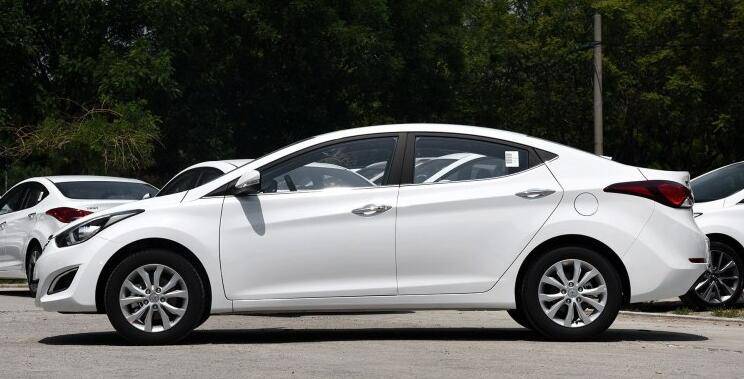 同价位11年的车和15年的车如何选,16年和本田锋范差不多的车子