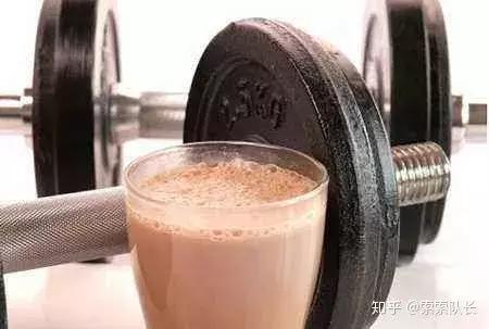 增肌粉和肌酸正确用法,新手增肌补剂使用方法