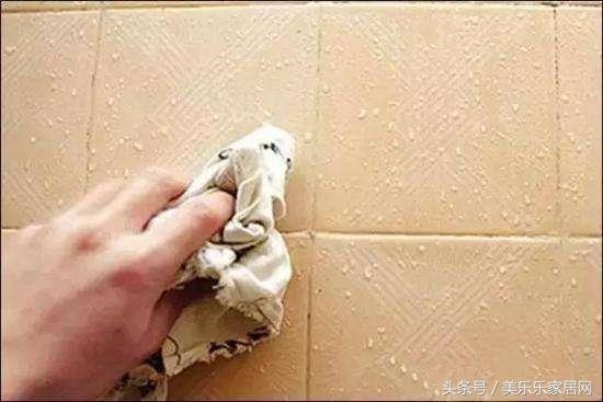 瓷砖缝发黑发霉点怎么办,卫生间瓷砖缝发霉怎么处理