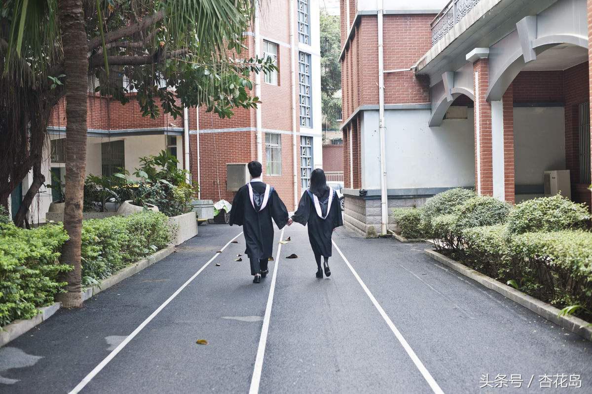 女子有乙肝大三阳会传染下一代吗,乙肝大三阳容易遗传下一代吗