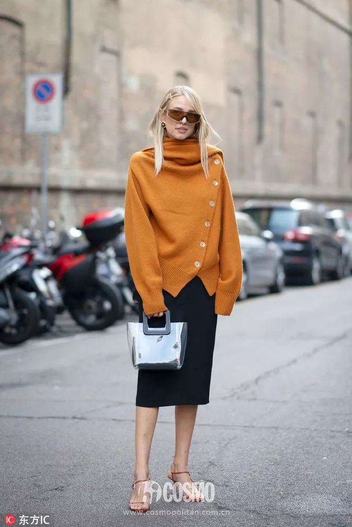 俞飞鸿红色西服,俞飞鸿毛衣穿搭