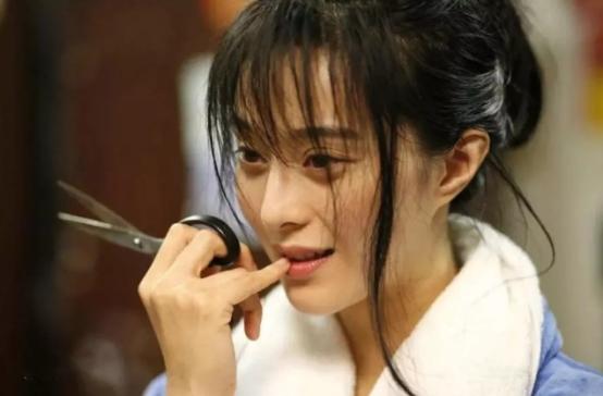 《苹果》范冰冰唯一的*片禁**，再不看，也许以后都看不到了！