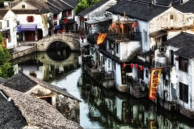 古镇旅游美食推荐,去古镇吃好吃的